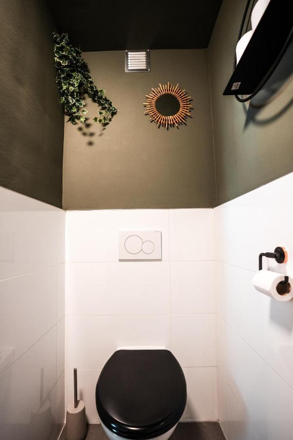 The Lion King - 6 Person Linked Apartment With Roof Terrace 흐로닝언 외부 사진