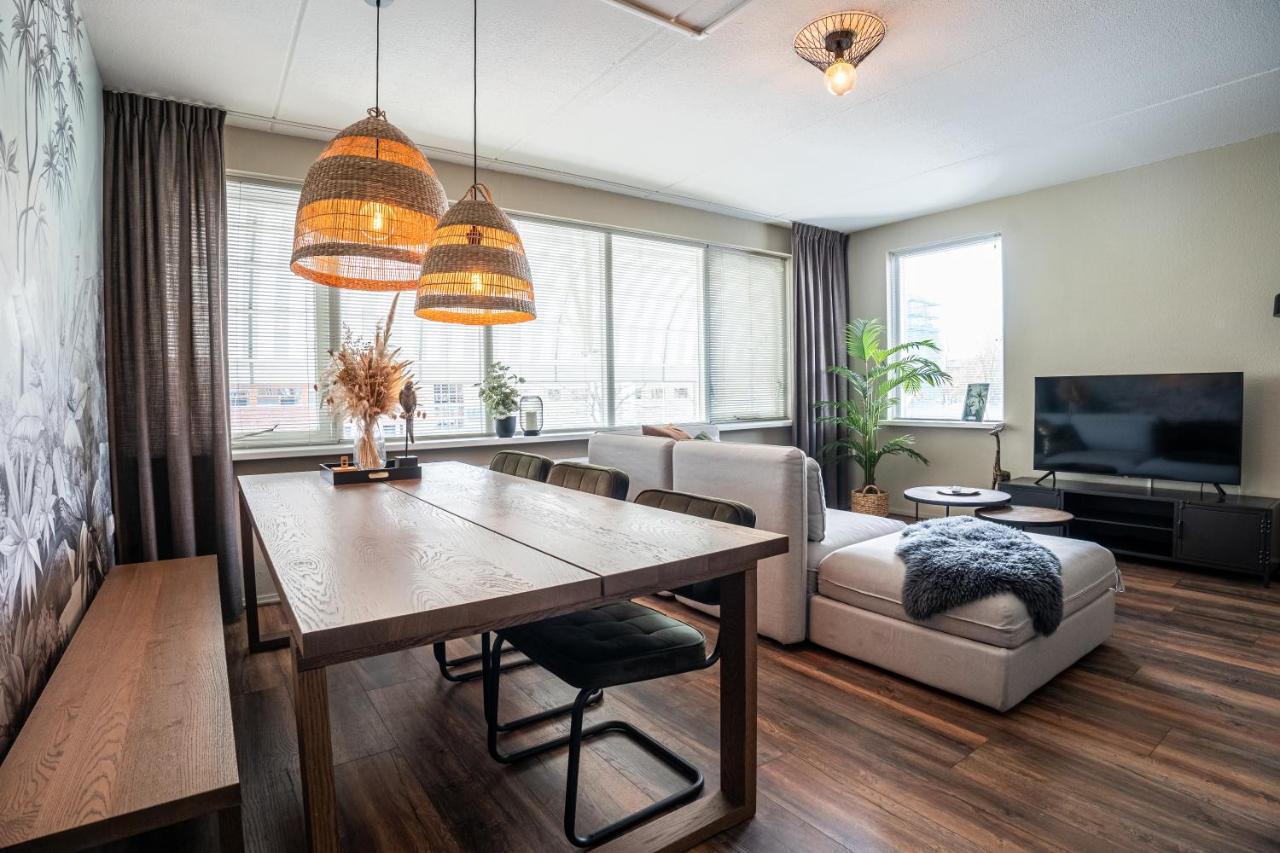 The Lion King - 6 Person Linked Apartment With Roof Terrace 흐로닝언 외부 사진