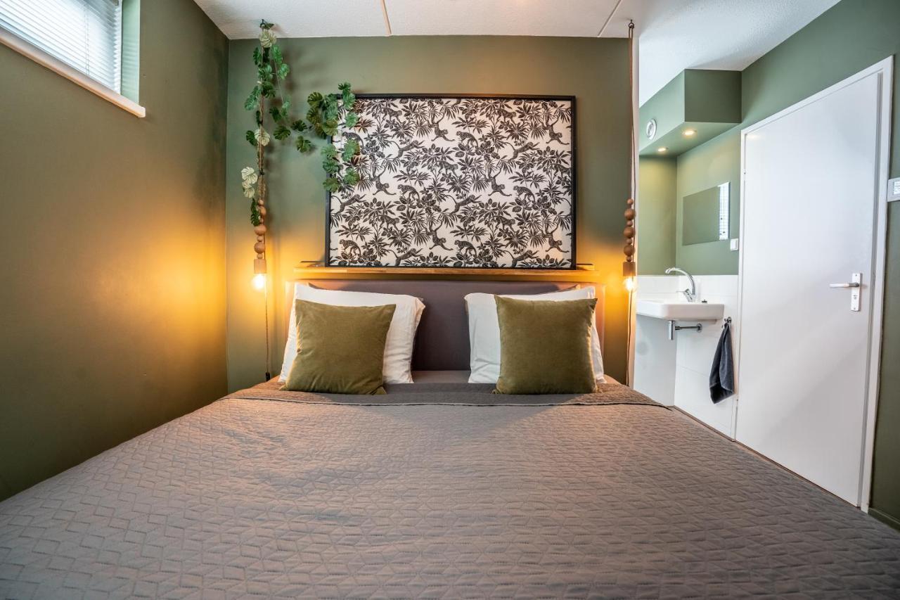 The Lion King - 6 Person Linked Apartment With Roof Terrace 흐로닝언 외부 사진